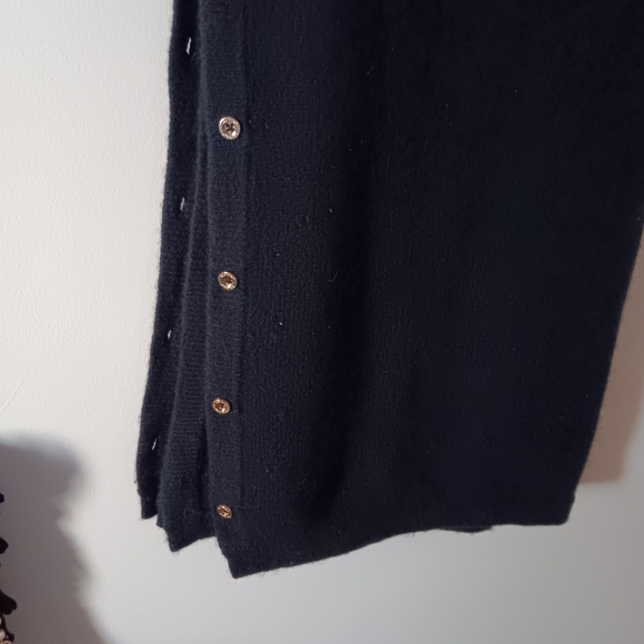 LILLY PULITZER Harp 100% Cashmere Black Knit Gold Button Large Wrap - Picture 3 of 5